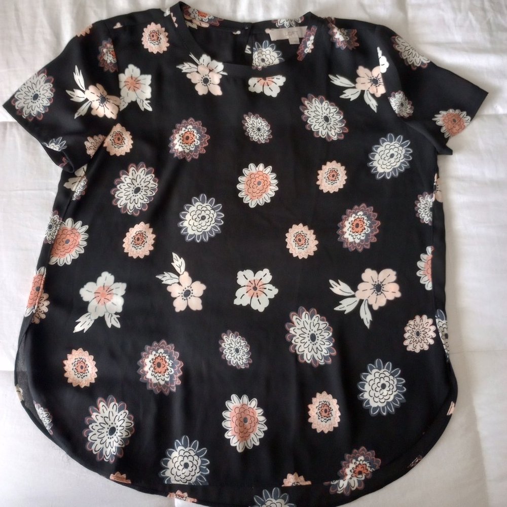 Womens Black and pink floral top